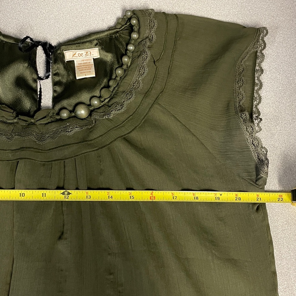 Olive green colored blouse - Picture 5 of 6
